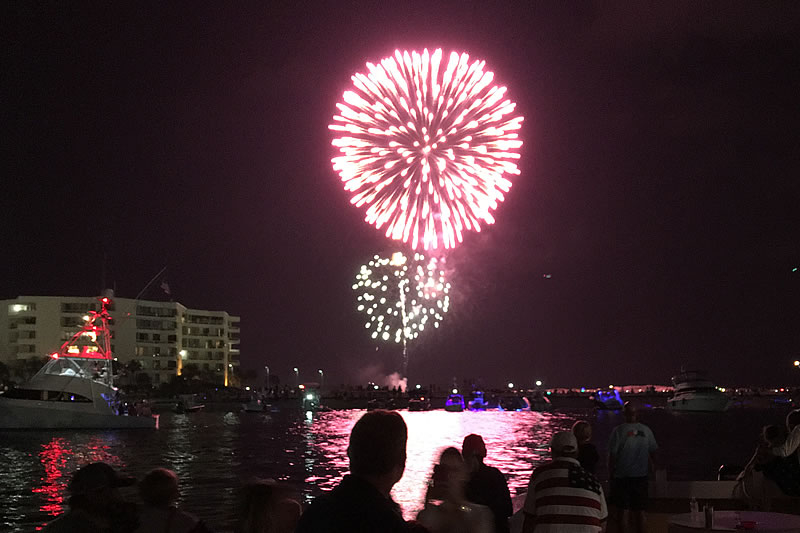 fireworks cruise near me