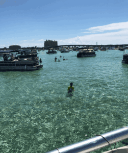 crab island cruise wide shot